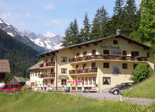 Gasthof Alpenrose in Hinterhornbach